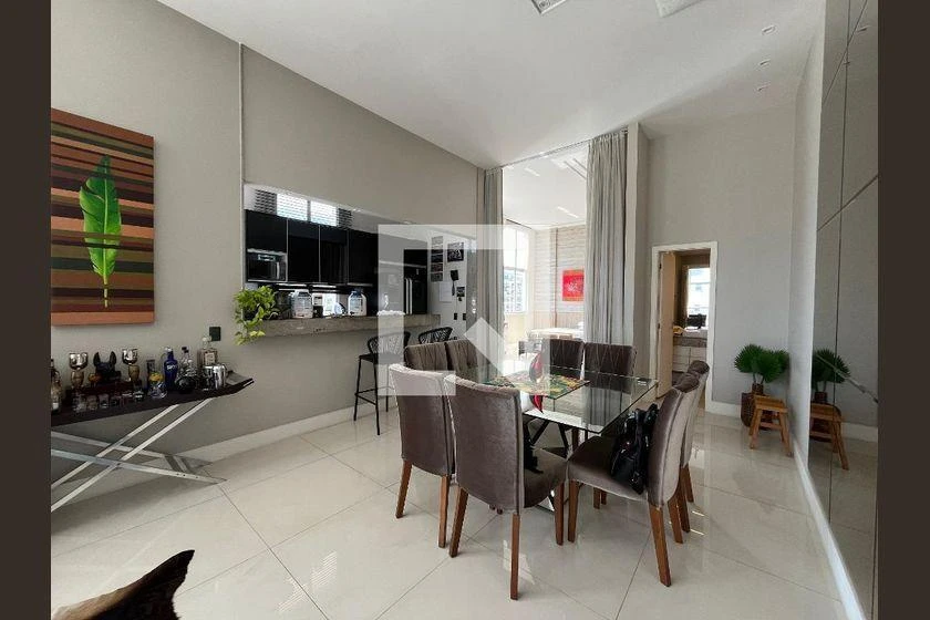 One-bedroom apartment with a mountain view — photo 33