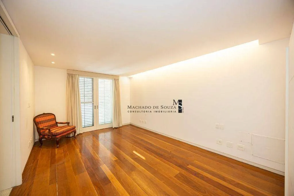 Casa para alugar com 4 dormitórios e 4 banheiros — photo 15