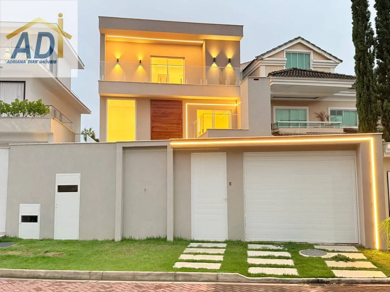 Casa, 300 m², com varanda gourmet — photo 2