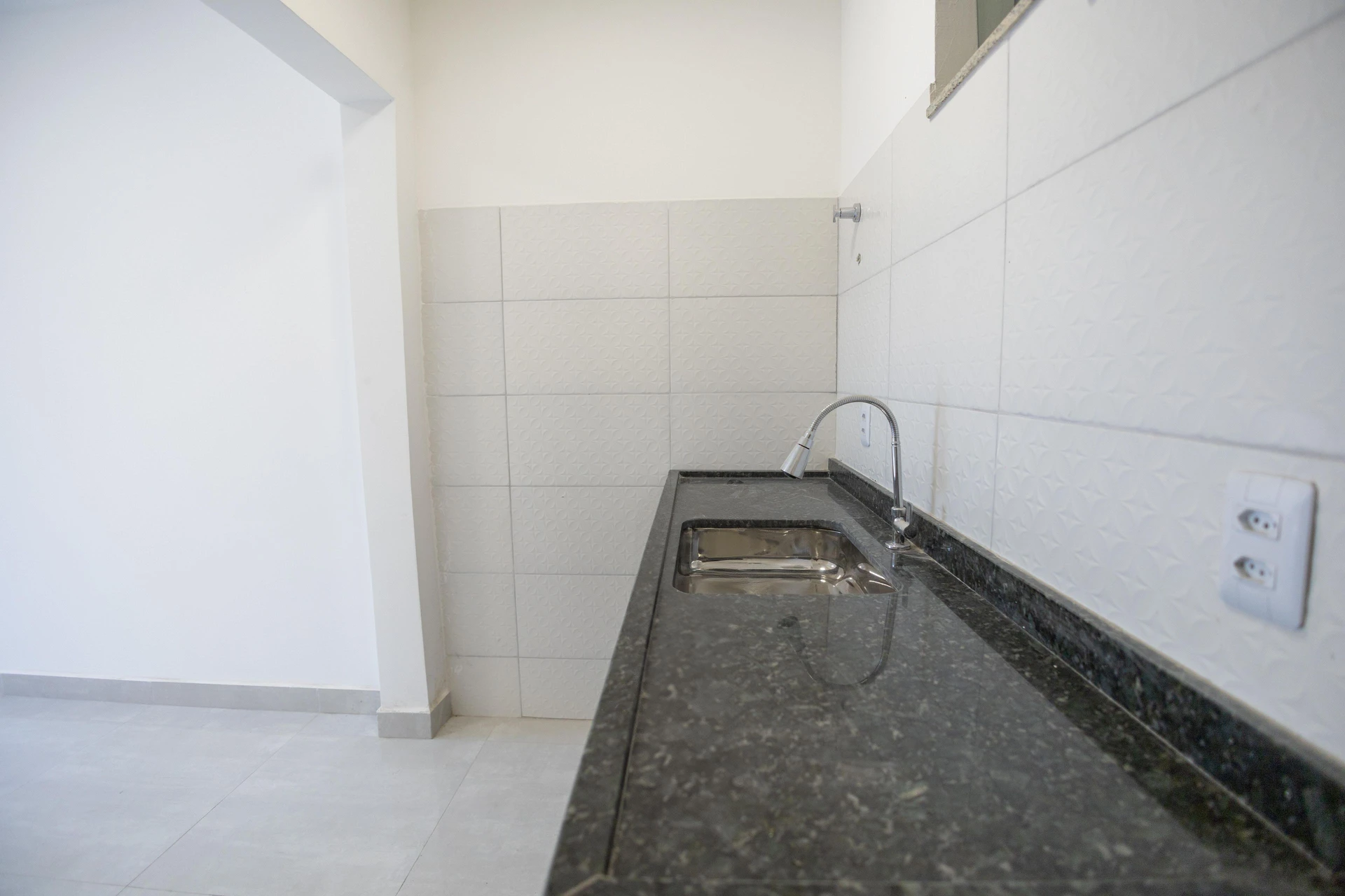 2-bedroom house with a private BBQ — photo 32