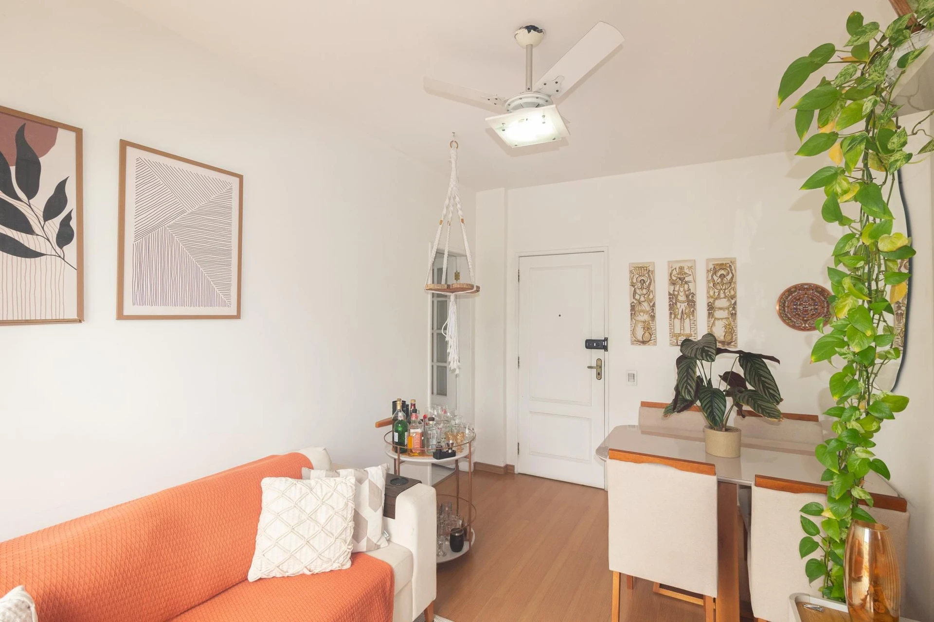 47 m² apartment with a washing machine and a home office — photo 12