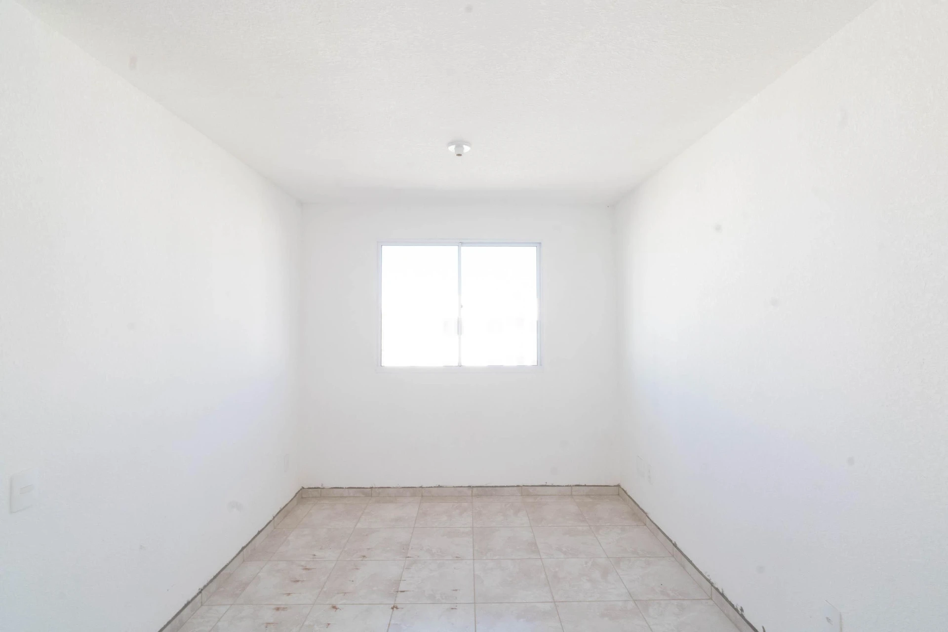 Apartamento de 2 dormitorios y baño con ducha de vidrio — photo 30