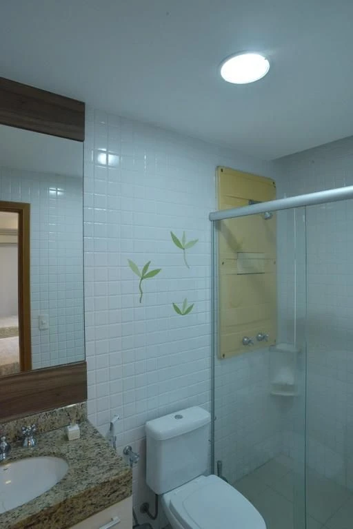 Jacuzzi in a 4-bedroom apartment, 233 m² — photo 28