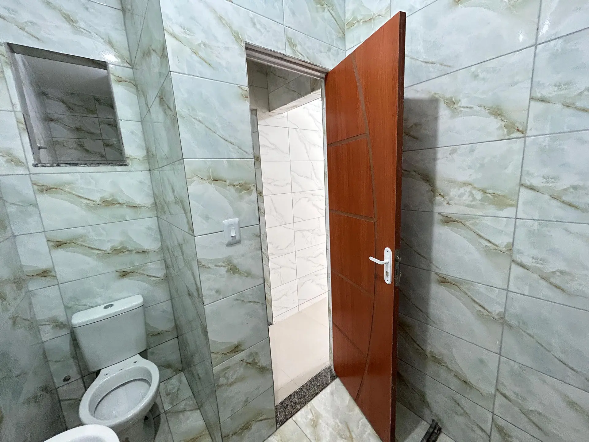Jacuzzi in a 2-bedroom house, 70 m² — photo 12