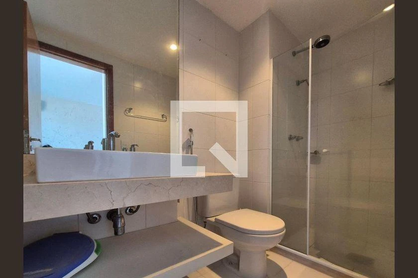Furnished 3-bedroom apartment with balcony and views — photo 2