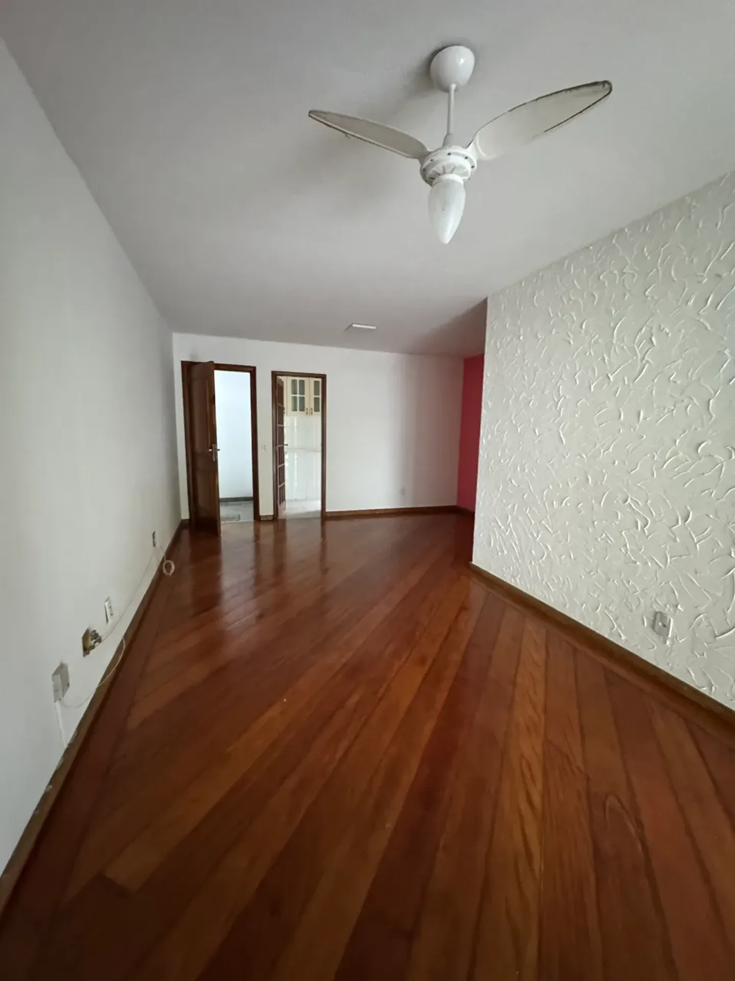 98 m² apartment with 2 bedrooms and private garden — photo 23