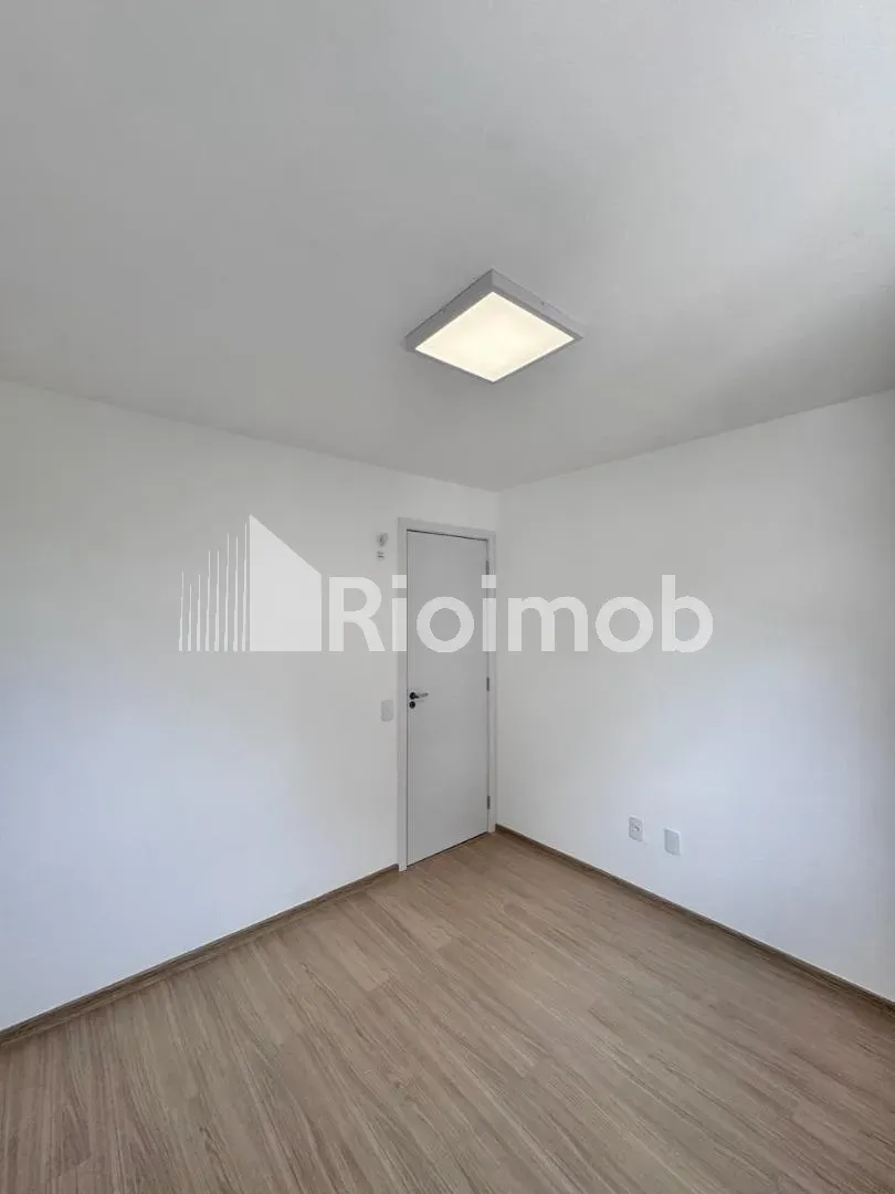 2-bedroom apartment with 1 en-suite and mountain views — photo 16