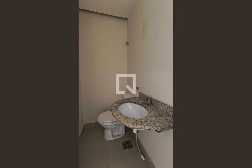 280 m² 4-bedroom apartment with en-suites and 2 parking — photo 43