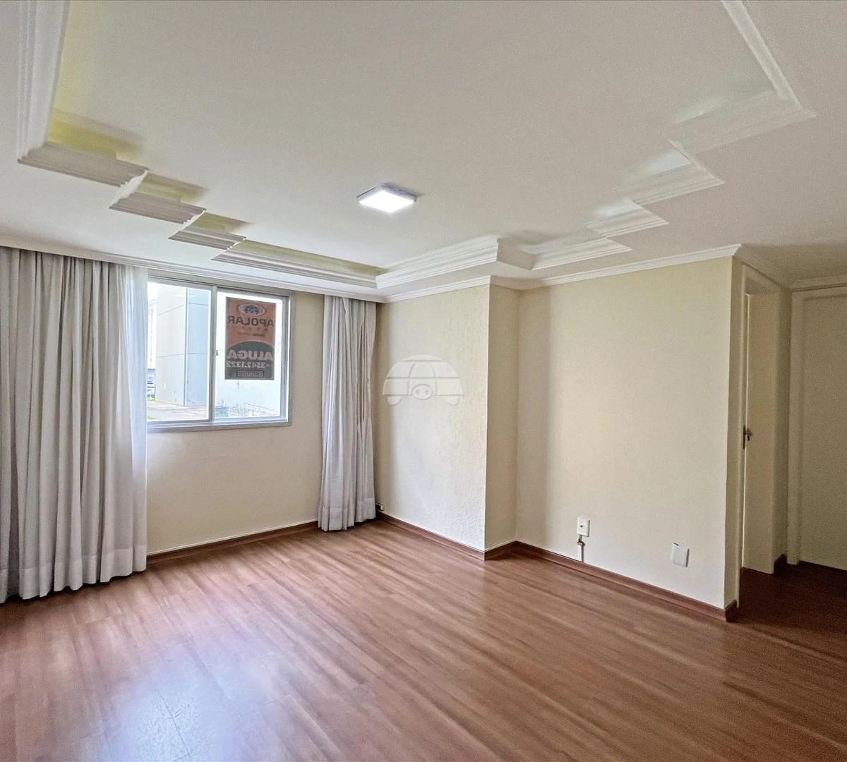 Wood or laminate floors in a 2-bedroom apartment, 42 m²