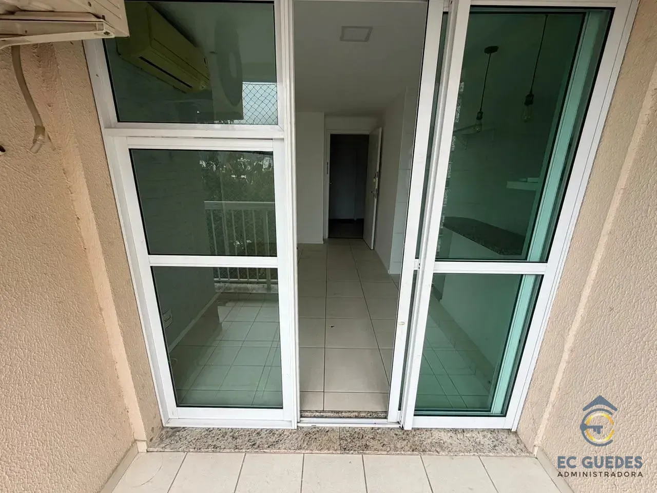 2-bedroom apartment with a mountain view in Rio de Janeiro — photo 2