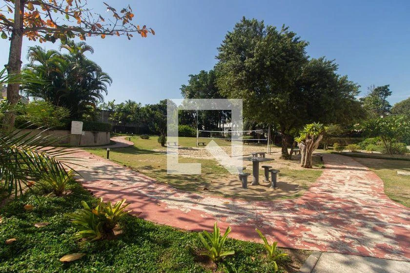 Apartamento de 2 quartos em condomínio com piscina — photo 10