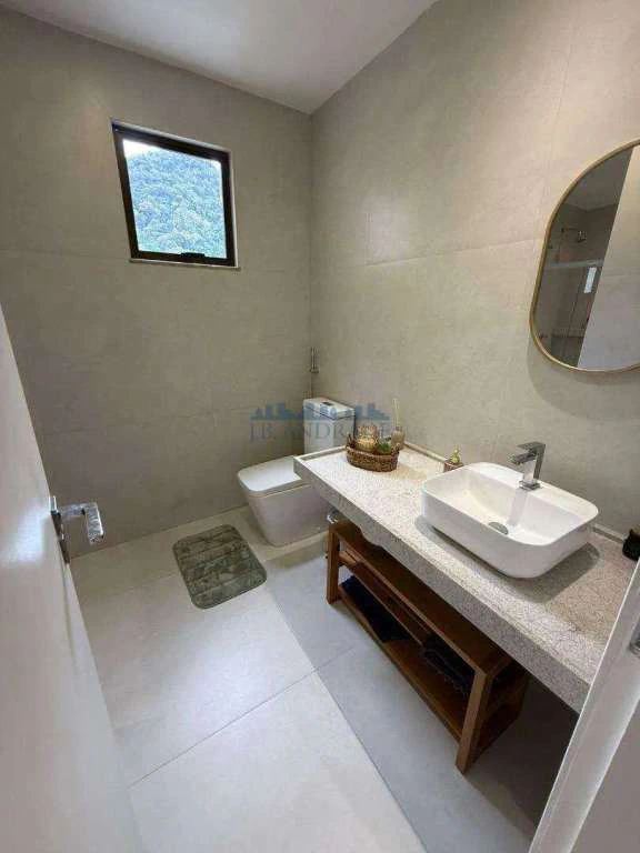 Casa com 4 dormitórios, 240 m² e 3 suítes com varanda — photo 10
