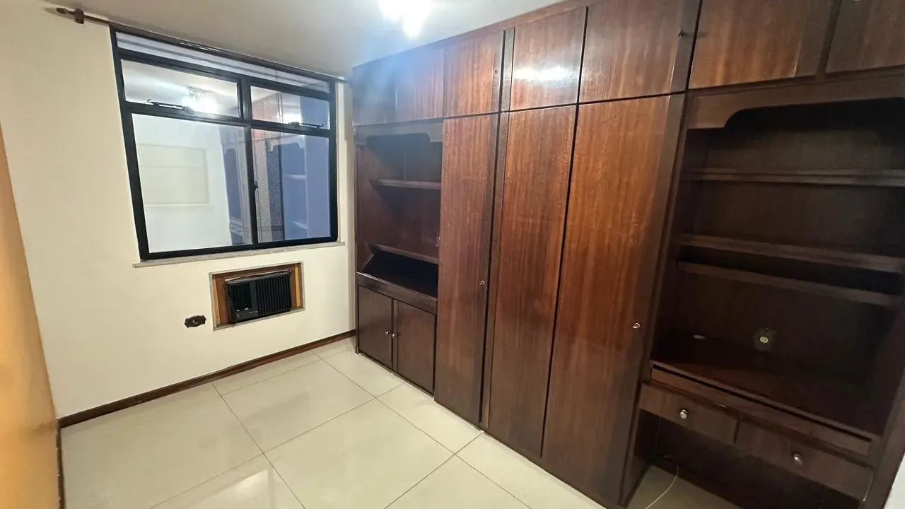 4-bedroom apartment with glassed-in balcony — photo 35