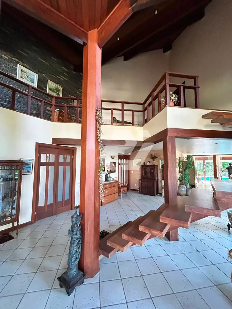 4-bedroom house with 5 bathrooms and 5 parking spots — photo 10