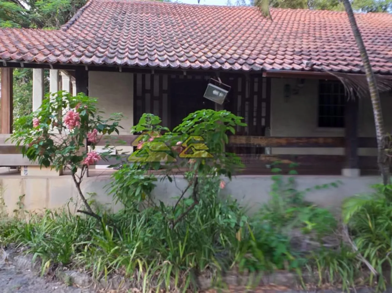 House with 4 bedrooms and 3 bathrooms, well kept — photo 2