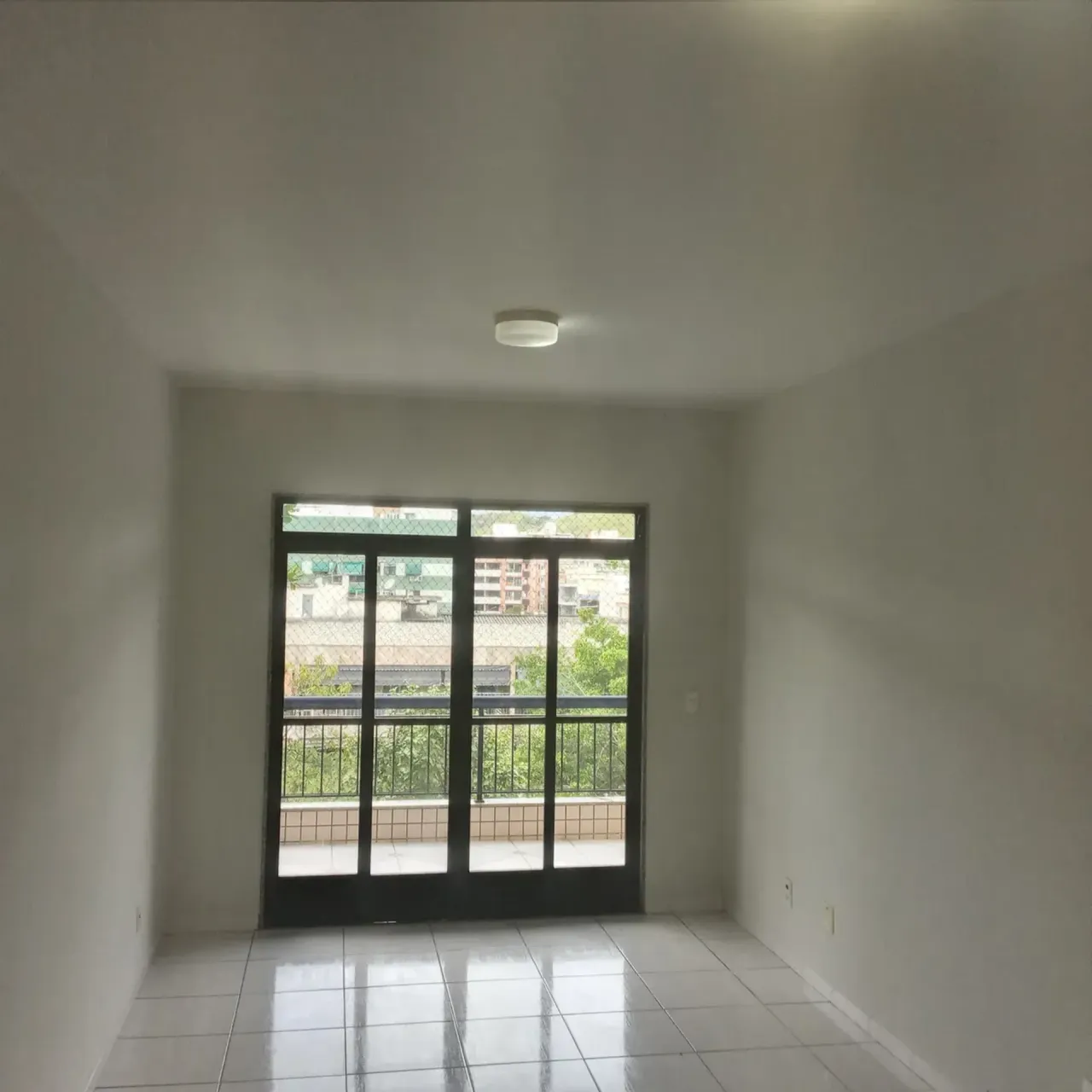 Apartamento com box de vidro no banheiro e 1 vaga — photo 2