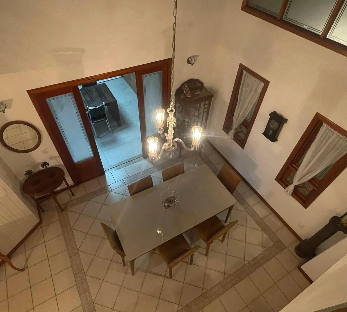232 m² house with a walk-in closet and a bathtub — photo 23