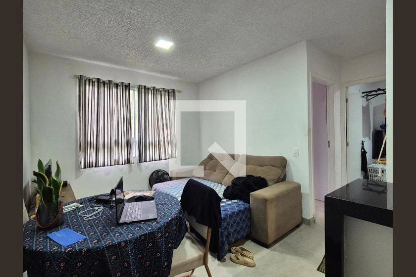 Furnished 2-bedroom apartment with an open kitchen