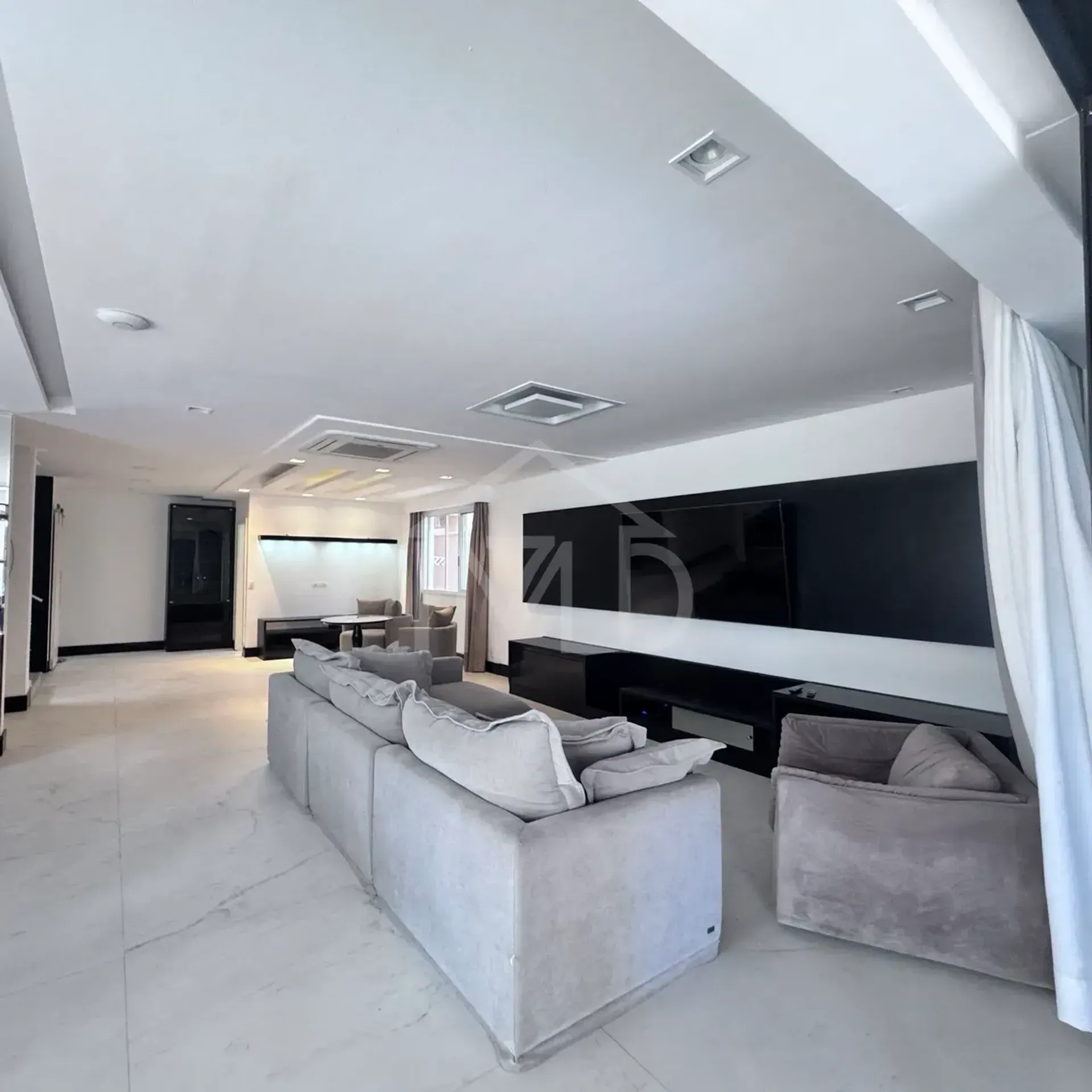 Furnished house with 4 bedrooms and 5 bathrooms, open kitchen — photo 28