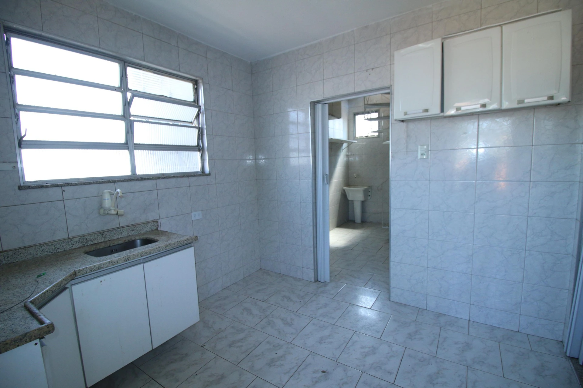 Apartment, 30 m², with wood or laminate floors — photo 21