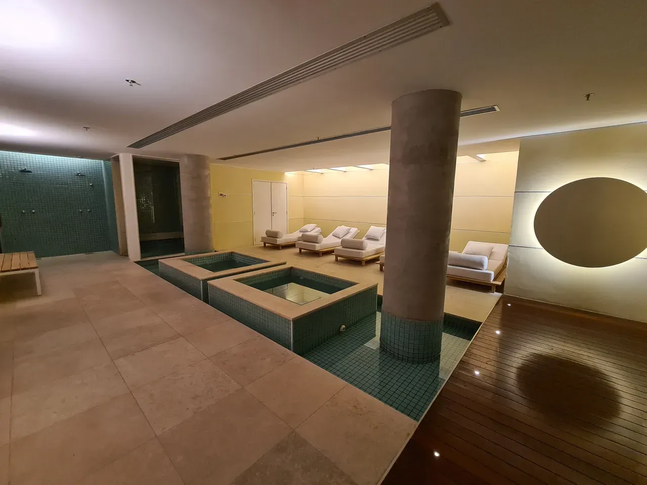 Furnished 121 m² apartment with 1 bedroom and 2 parking — photo 29