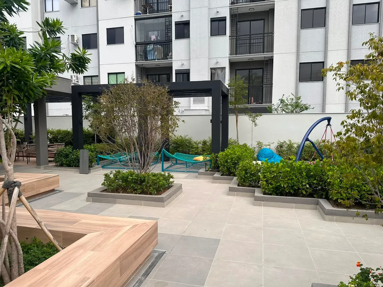 Apartamento mobiliado de 2 quartos com jardim — photo 33