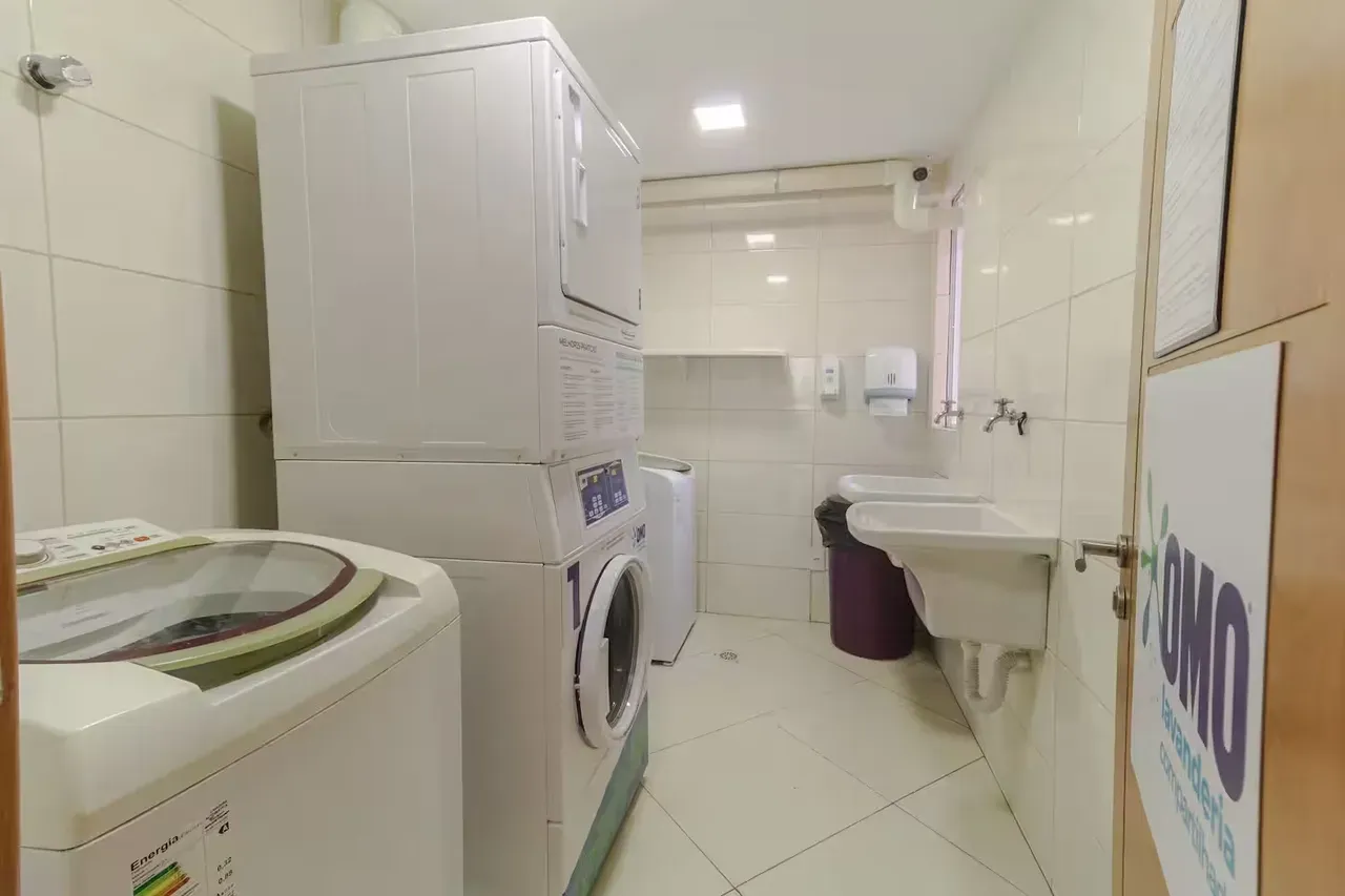 2-bedroom apartment with a washing machine in João Pessoa — photo 26
