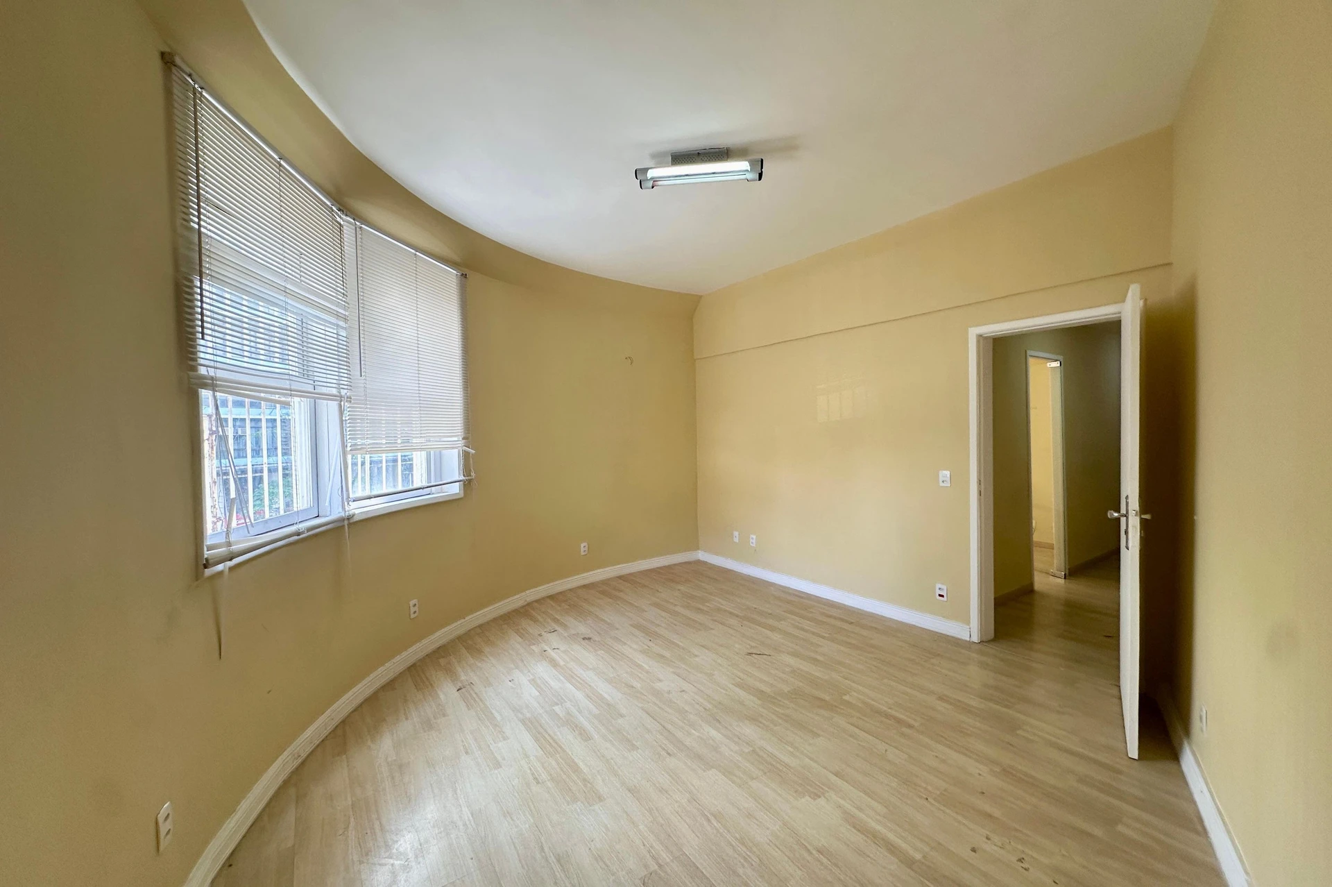 Apartment with 2 bedrooms and air conditioning, no parking — photo 5