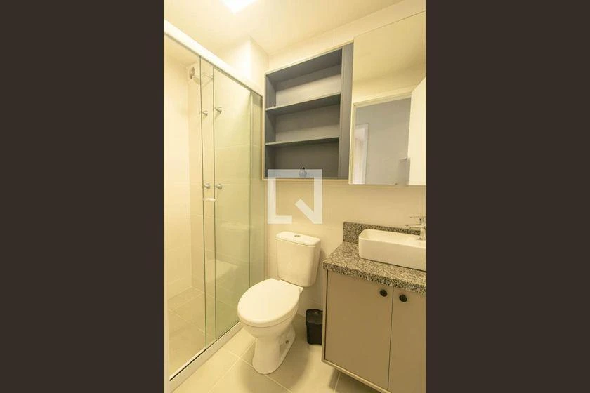 Balcony with a grill in a 2-bedroom apartment, 54 m² — photo 20