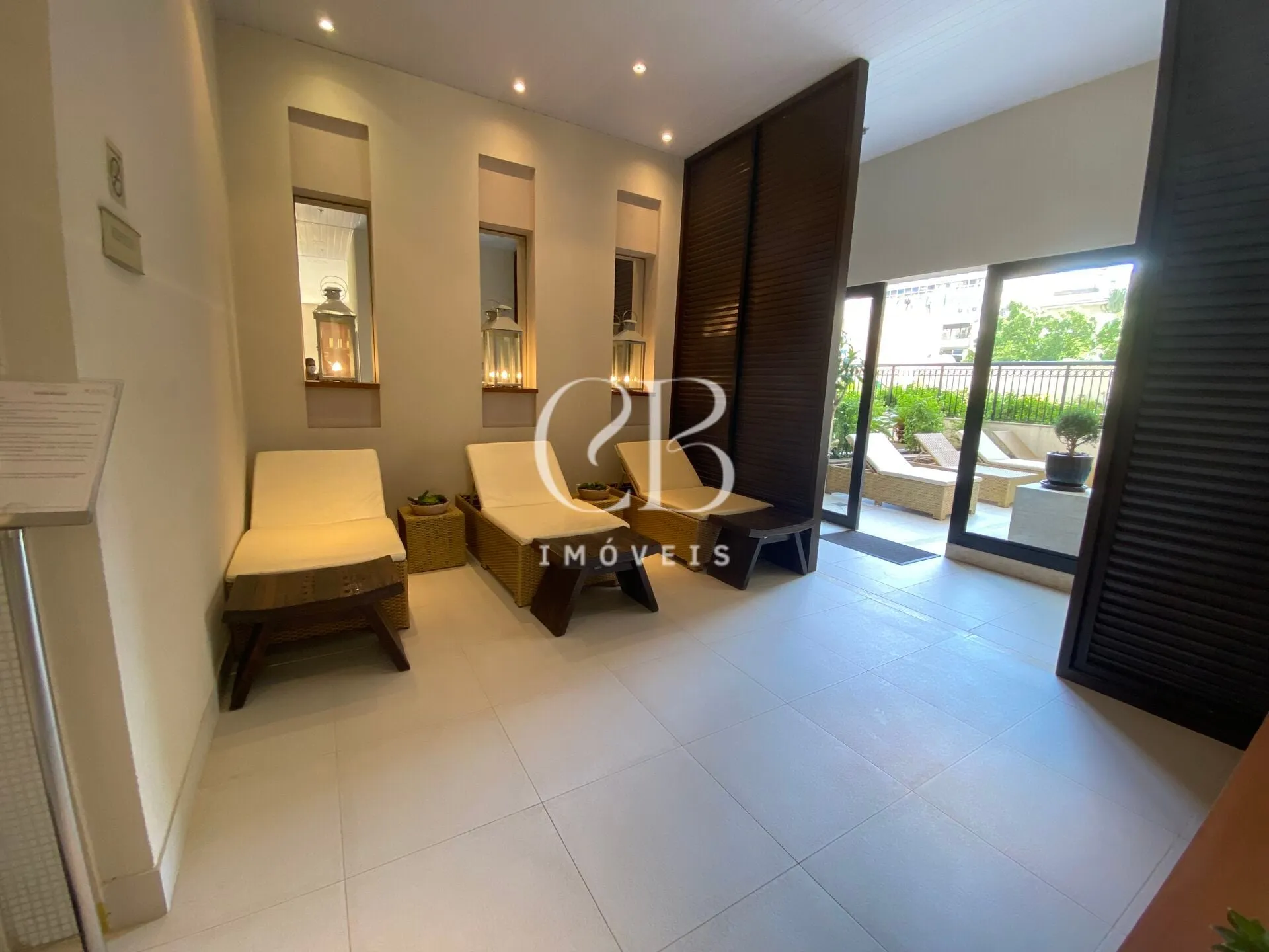 Furnished 2-bedroom apartment with en-suite bathrooms — photo 10