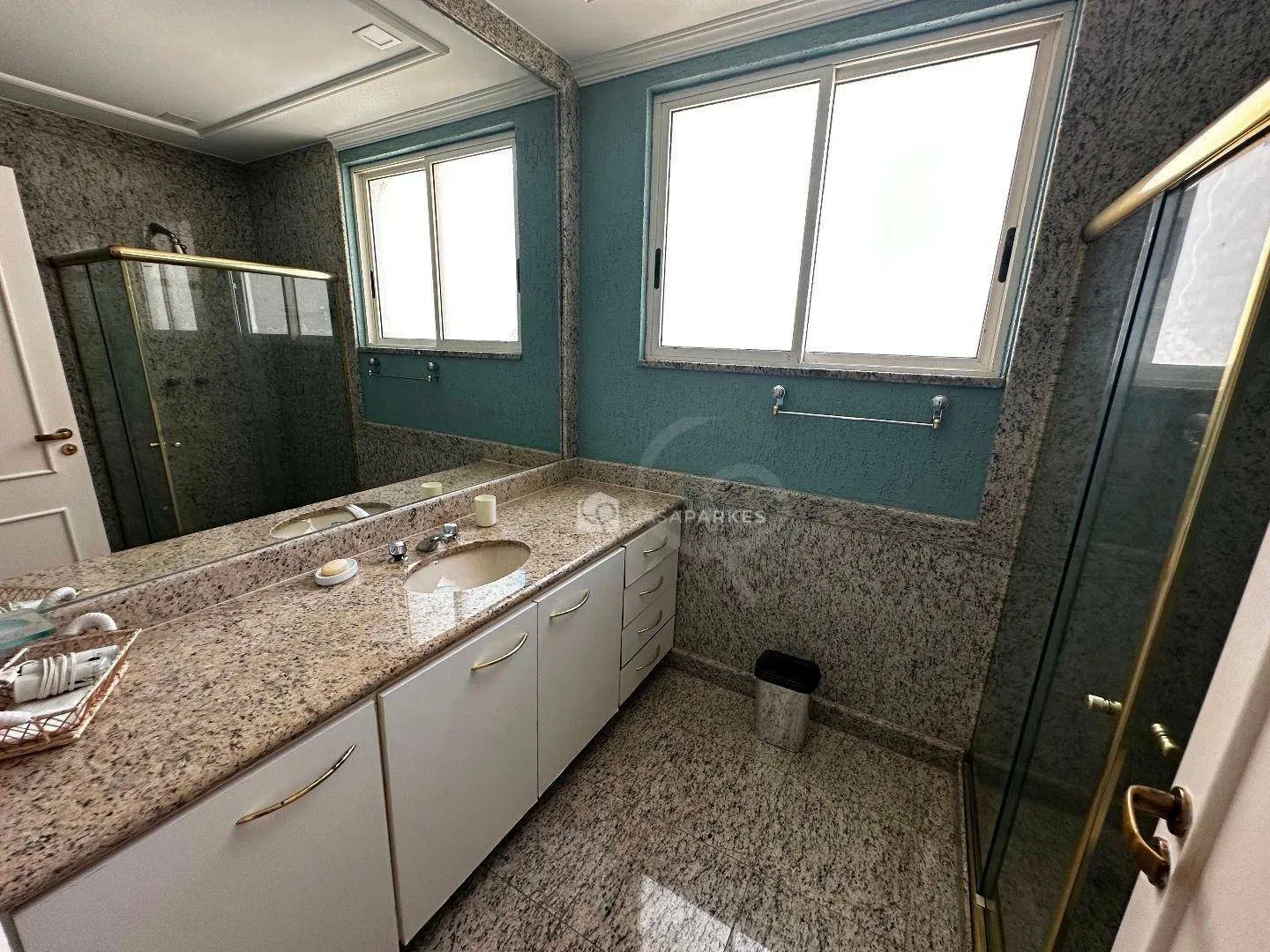 Furnished house with 5 bedrooms and 1200 m² gas kitchen — photo 25