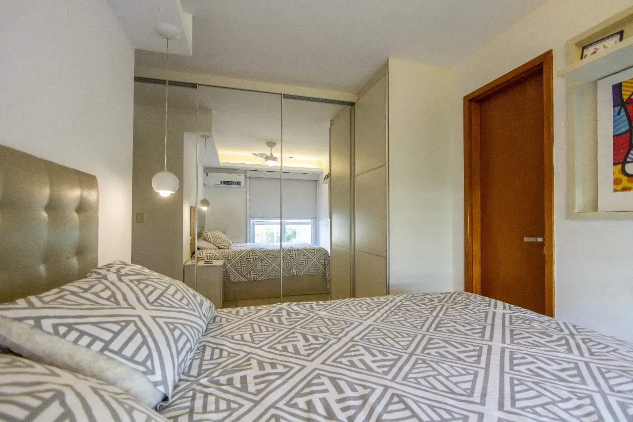 Furnished 100 m² apartment with a bedroom en-suite — photo 12