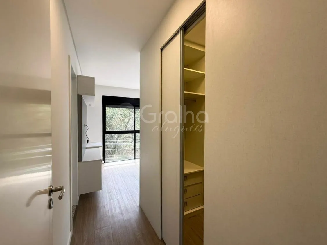 3-bedroom apartment with a glass-enclosed balcony