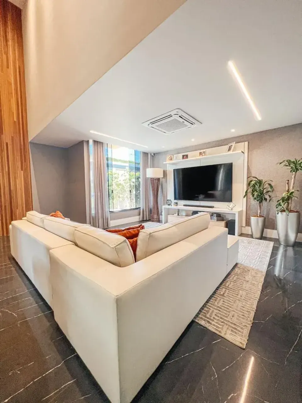 Furnished house with open-plan kitchen and 4 parking — photo 8