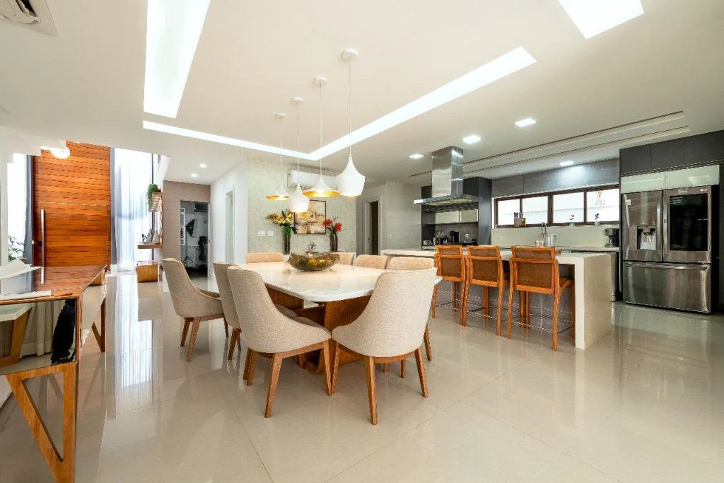 Casa mobiliada com 5 suítes e 465 m², 2 vagas — photo 5