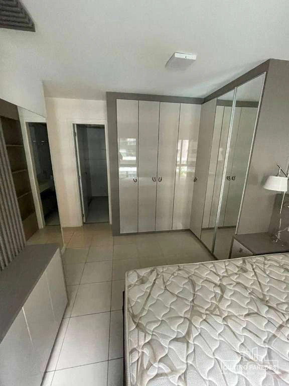Apartamento com 4 quartos e 144 m², janelas com vista — photo 13