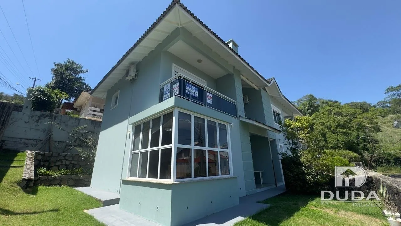 Casa con 3 dormitorios, 4 baños y jardín privado — photo 14