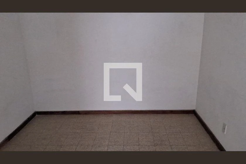 6-bedroom house with 342 m² and 4 parking spaces — photo 46