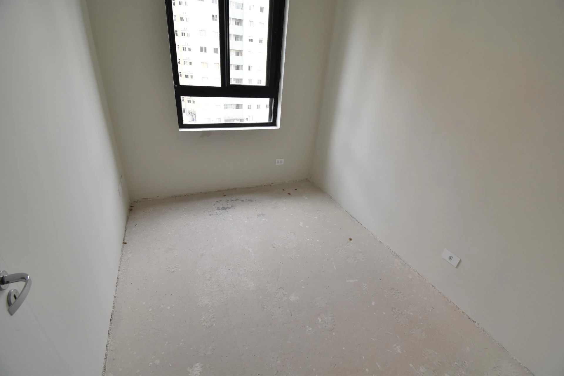 Панорамні вікна та 3 спальні: квартира 68 м² — photo 30