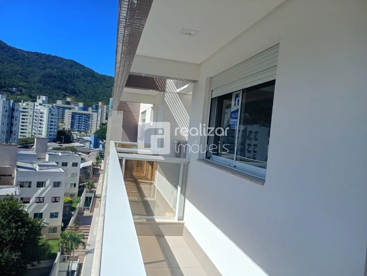 Mountain view in a 2-bedroom apartment, 75 m² — photo 15