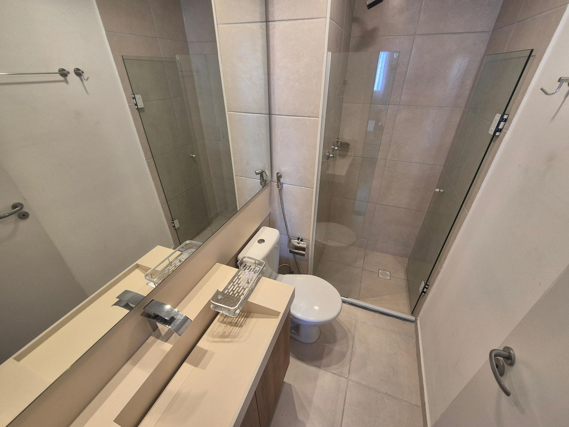 Apartamento mobiliado de 2 quartos em condomínio com piscina — photo 24