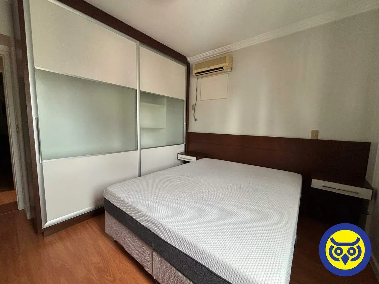 2-bedroom apartment with a home office — photo 13