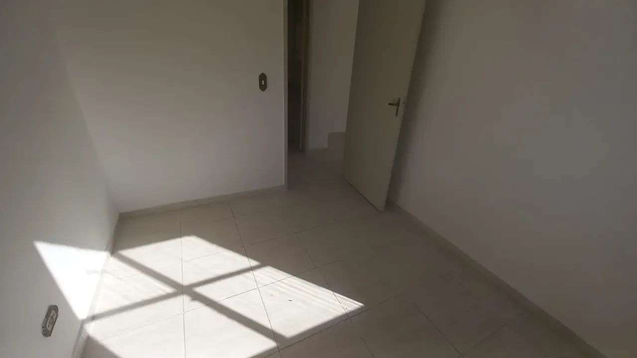 2-bedroom apartment with a mountain view in Florianópolis — photo 20
