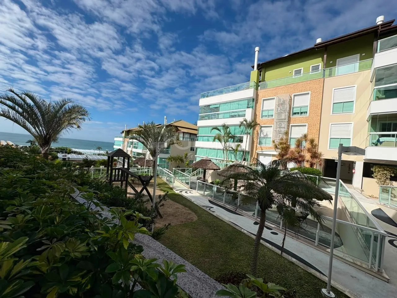 Furnished 129 m² apartment with 2 bedrooms and balcony — photo 38