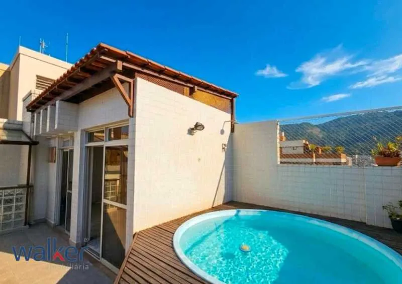 Balcony with a grill in a 3-bedroom apartment, 120 m² — photo 29