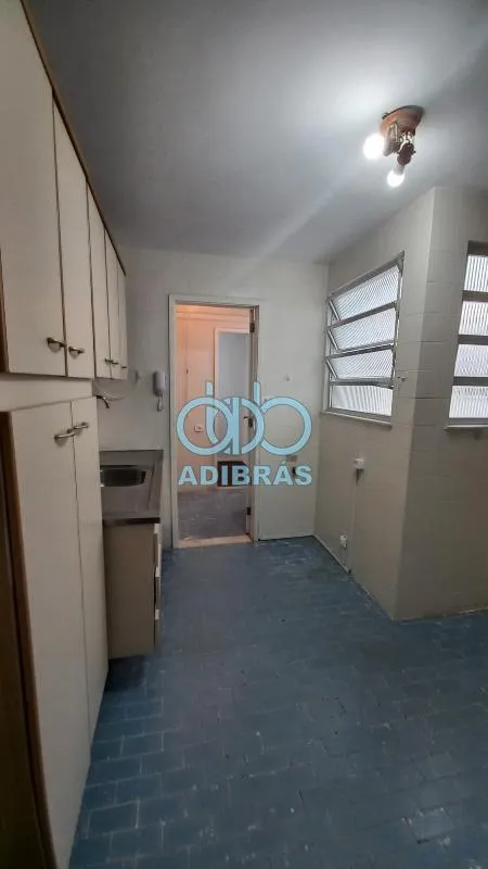 Apartamento com piso de madeira ou laminado, Tijuca