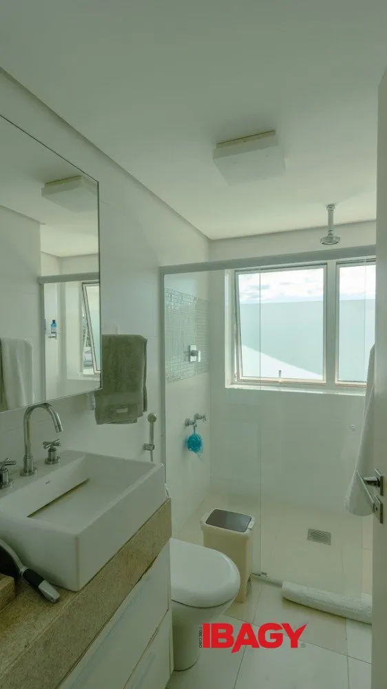 Furnished 454 m² apartment with a gourmet balcony — photo 41