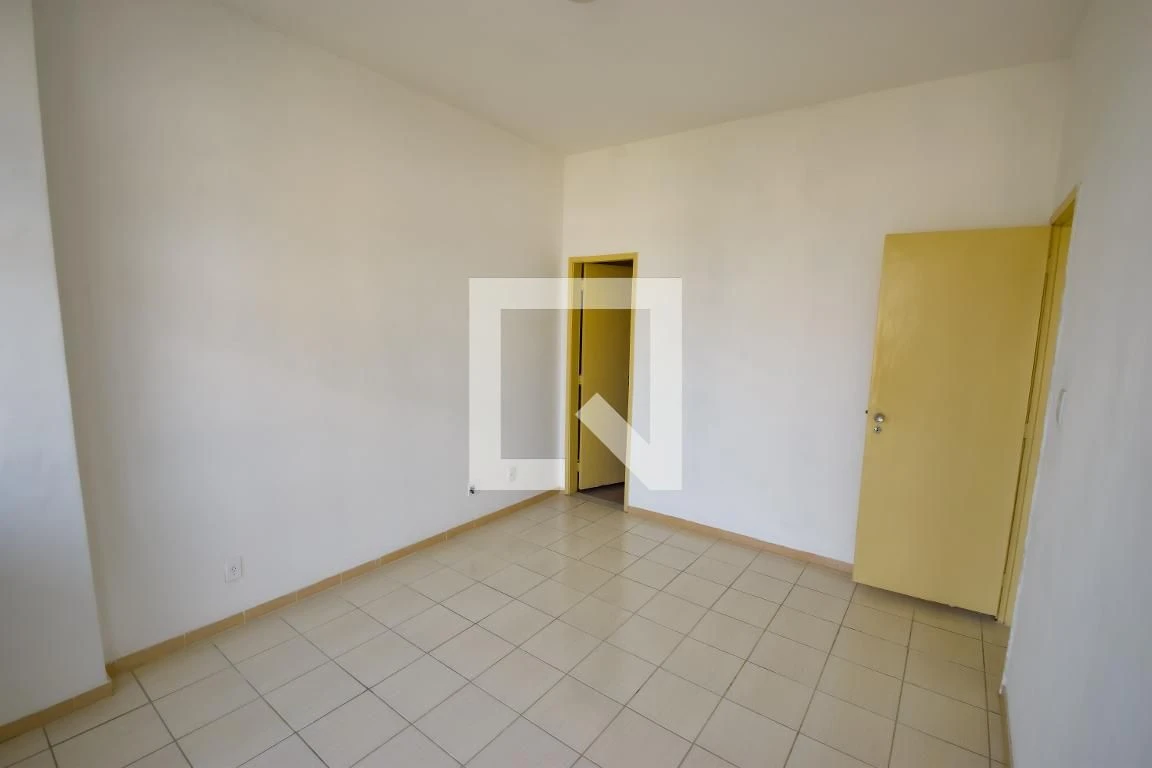 3-bedroom apartment with a mountain view in Rio de Janeiro — photo 15