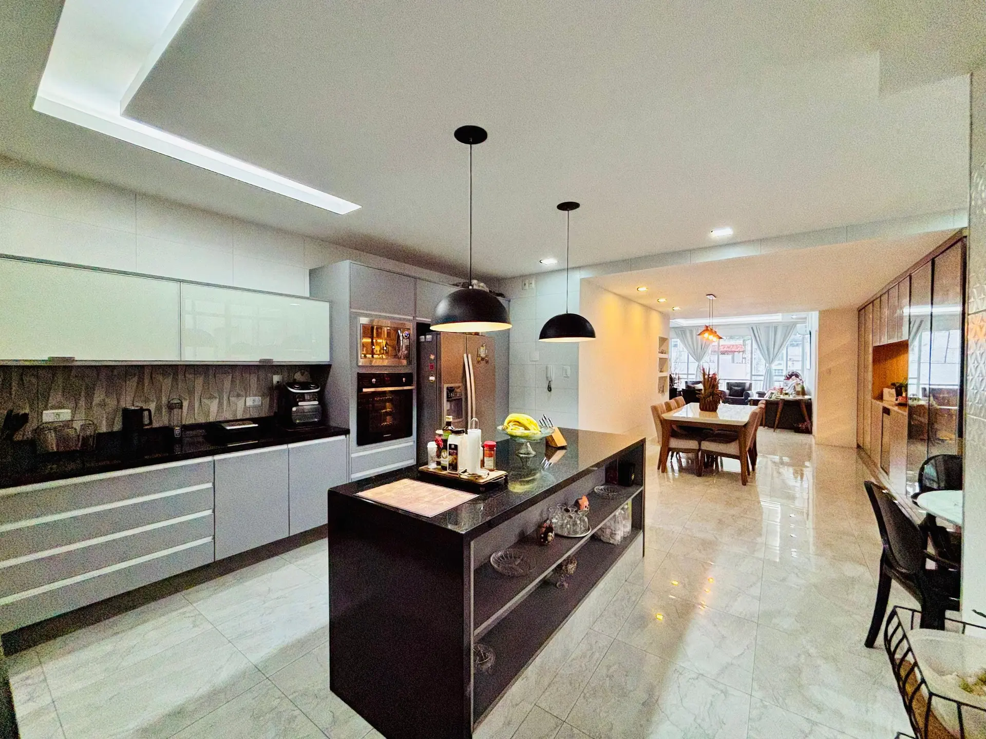 Water view in a 3-bedroom apartment, 147 m²