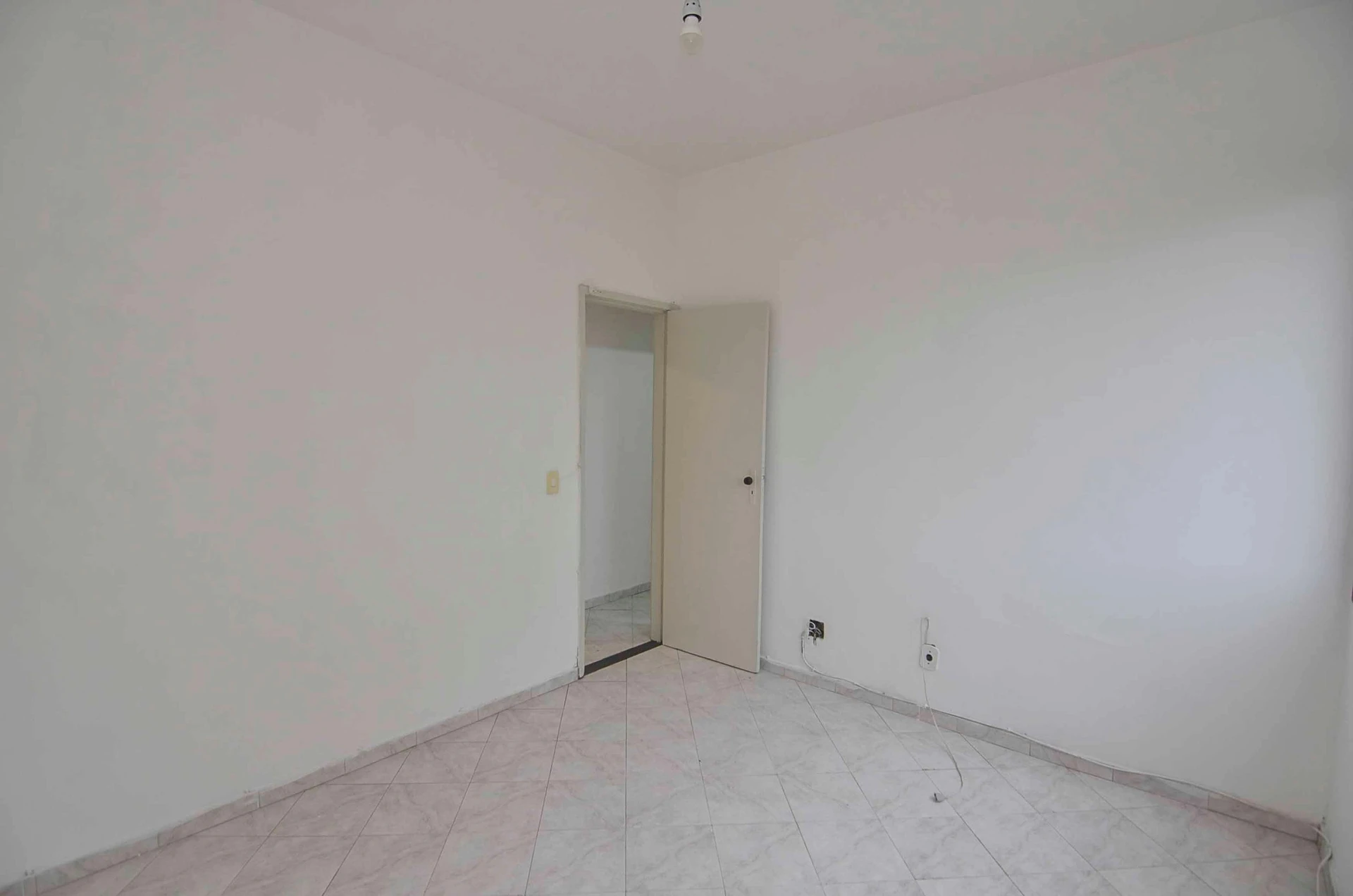 Квартира: 3 спальні, 90 м² — photo 30